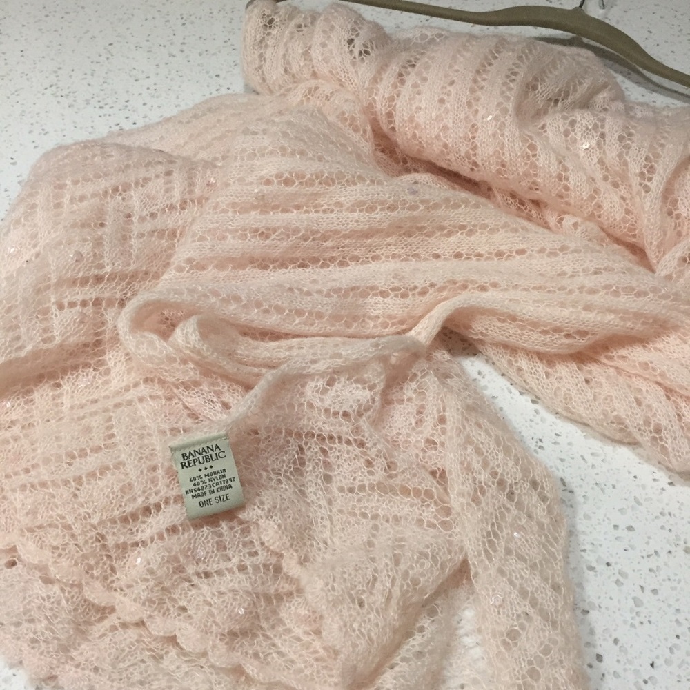 Pink Mohair Banana Republic Knit Pashmina Scarf